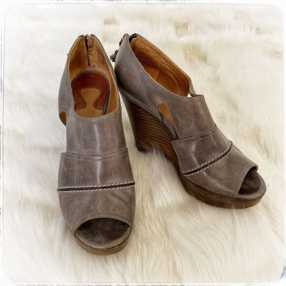 Chloe wedges  - Picture 1 of 9